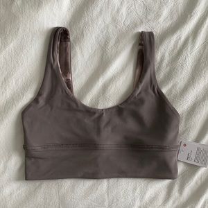 Lululemon align bra size 6 NWOT (reversible)